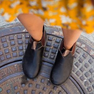COPY - Blundestones size 6.5 WOMEN'S ORIGINALS
CHELSEA BOOTS - STOUT BROWN